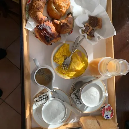 Couette-café Casale Della Rosa 3*